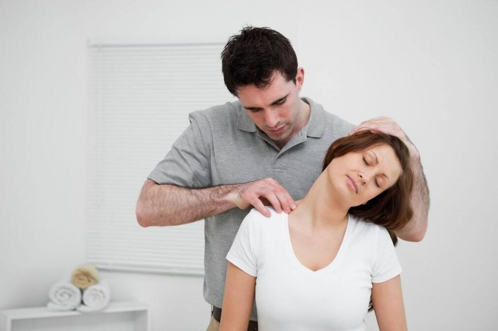Therapeutic neck massage to relieve pain from cervical osteochondrosis